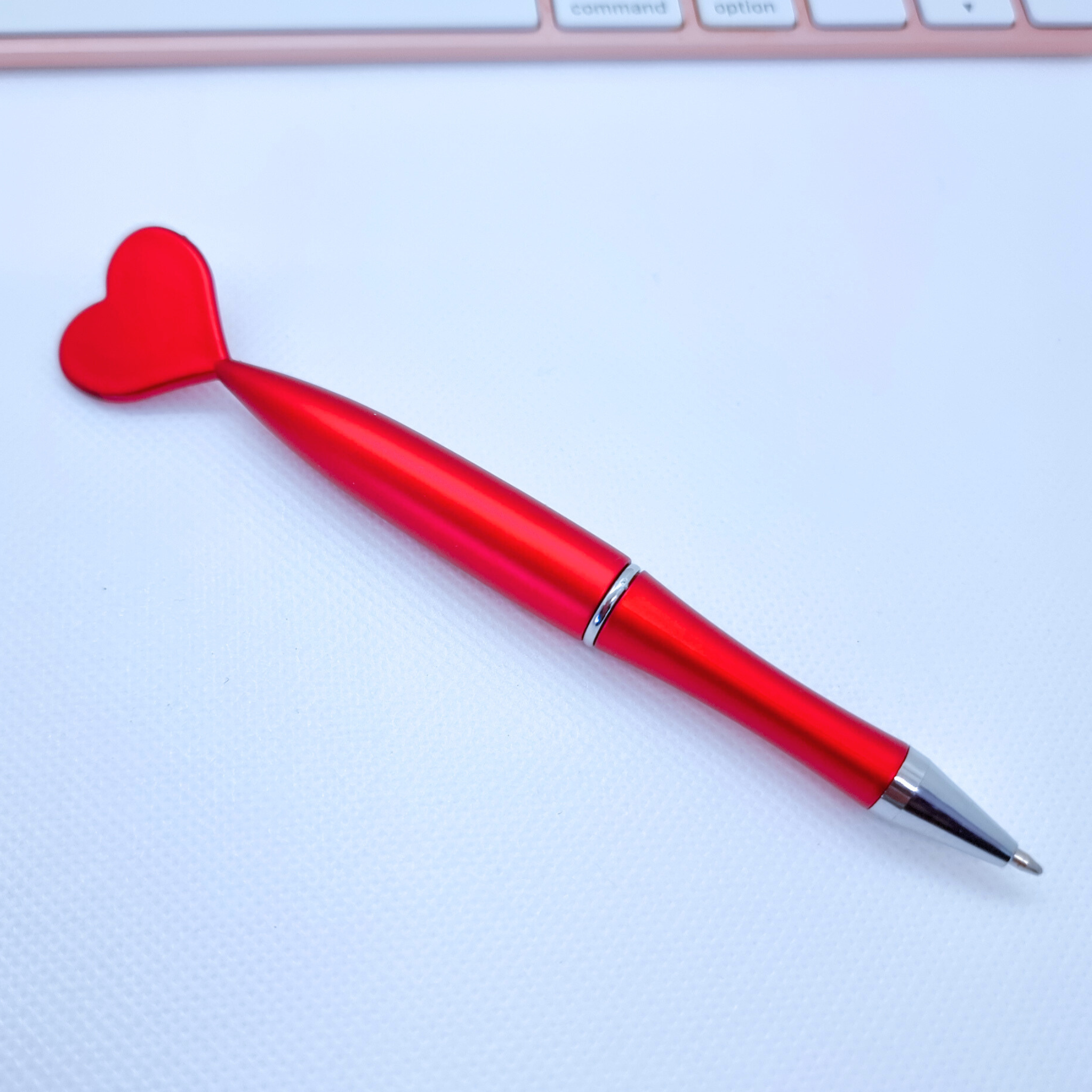 Caneta coração vermelho